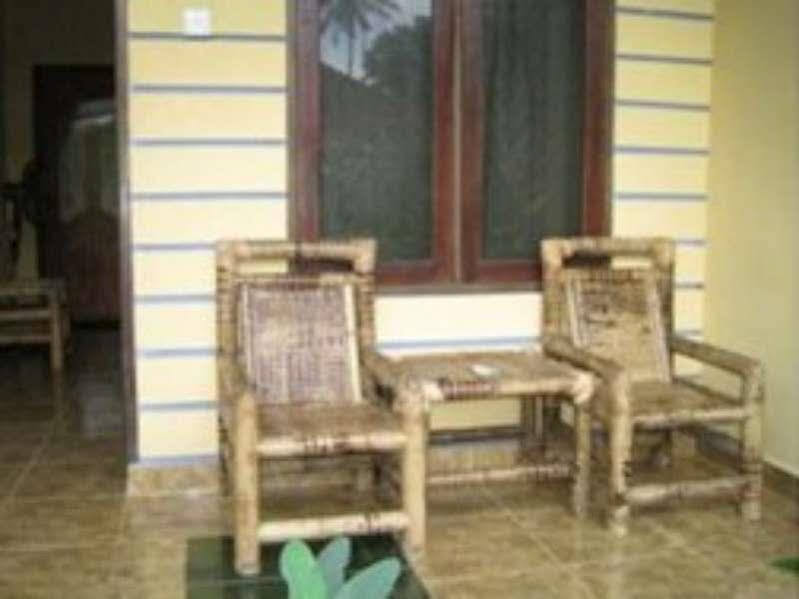 Family Garden Homestay Mangsit Exterior photo